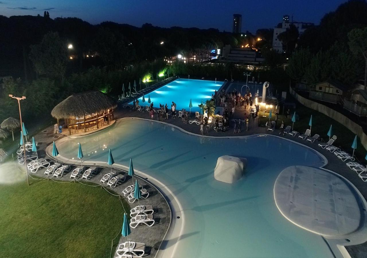 Camping Village Malibu Beach Τζεσόλο Λίντο Εξωτερικό φωτογραφία