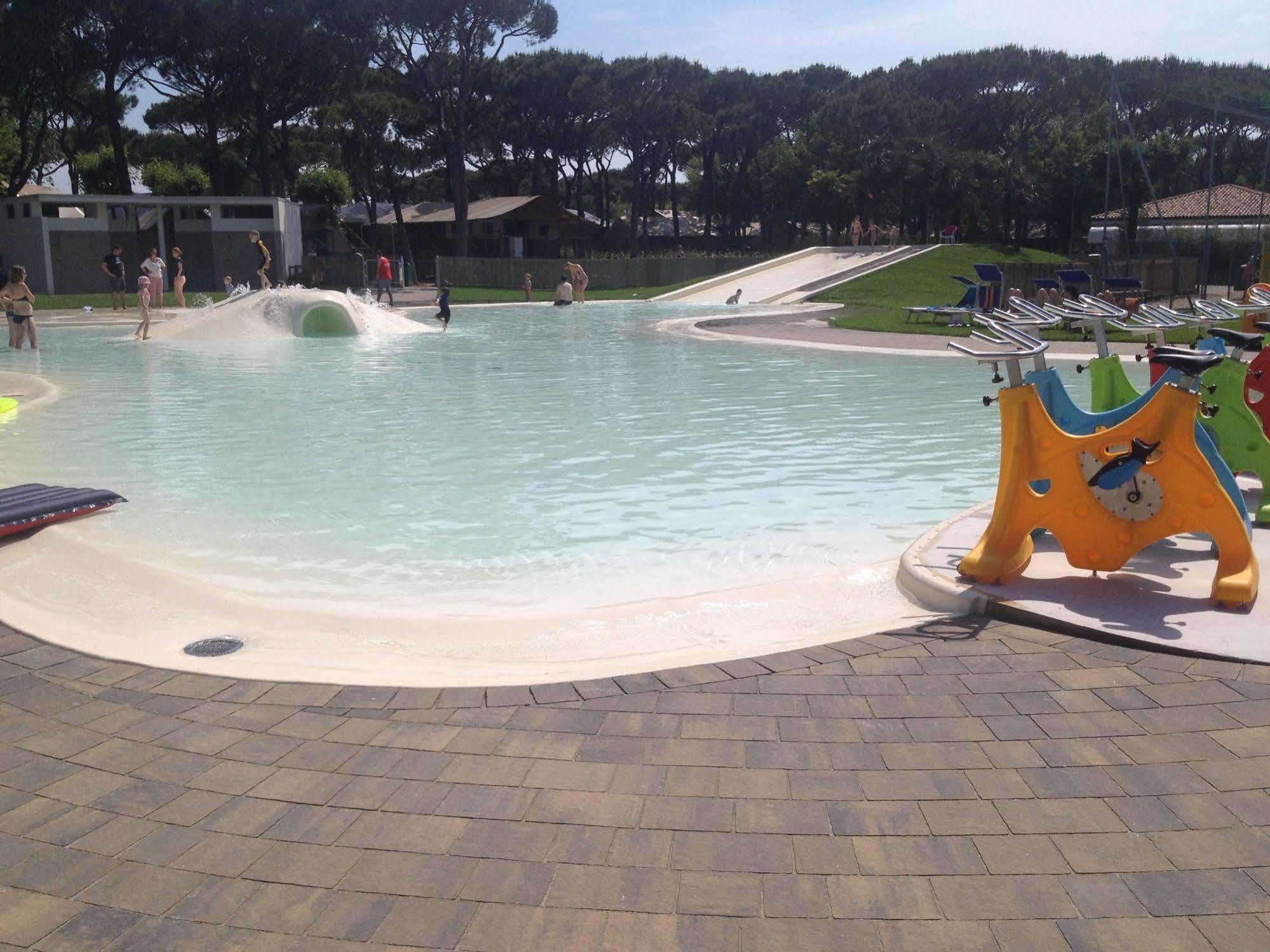 Camping Village Malibu Beach Τζεσόλο Λίντο Εξωτερικό φωτογραφία